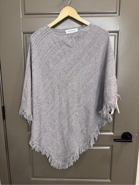 NWT Oshlen Poncho Sweater